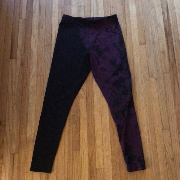 Daub and Design maroon and black leggings - Picture 1 of 9